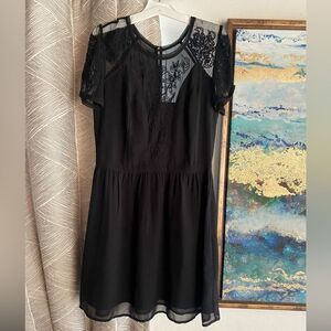Kimchi Blue  Mini Dress Women Sz 10 Black  Embroidery Button Lace Sleeve Chiffon